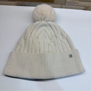 Lululemon White Cable Knit Beanie with Pom Pom
